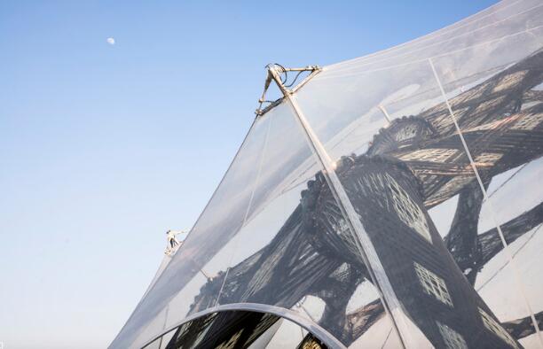 力與柔性織物的結(jié)合，成就張拉結(jié)構(gòu)