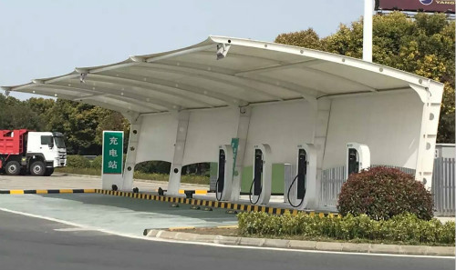 杜絕充電車棚火災隱患，規(guī)范車棚建設刻不容緩