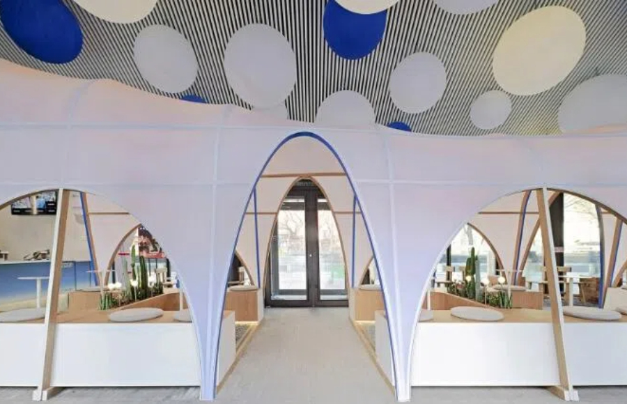 “帳篷”咖啡館，張拉膜結構